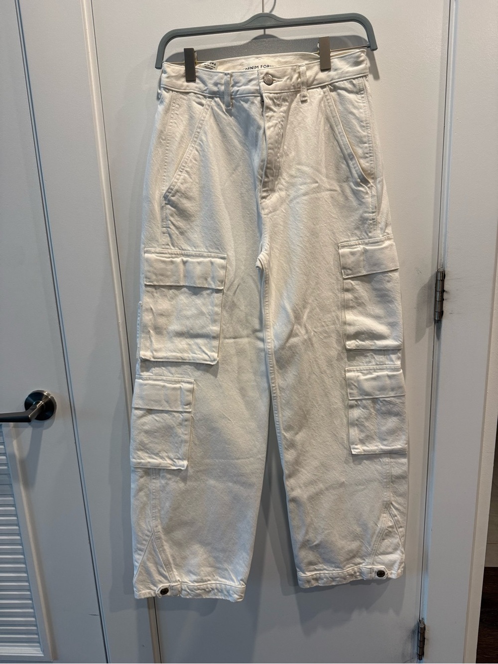 Denim Forum White Cargo Pants with Utility Pockets